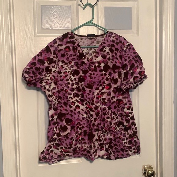 Uniform Scrub Top - Picture 1 of 3